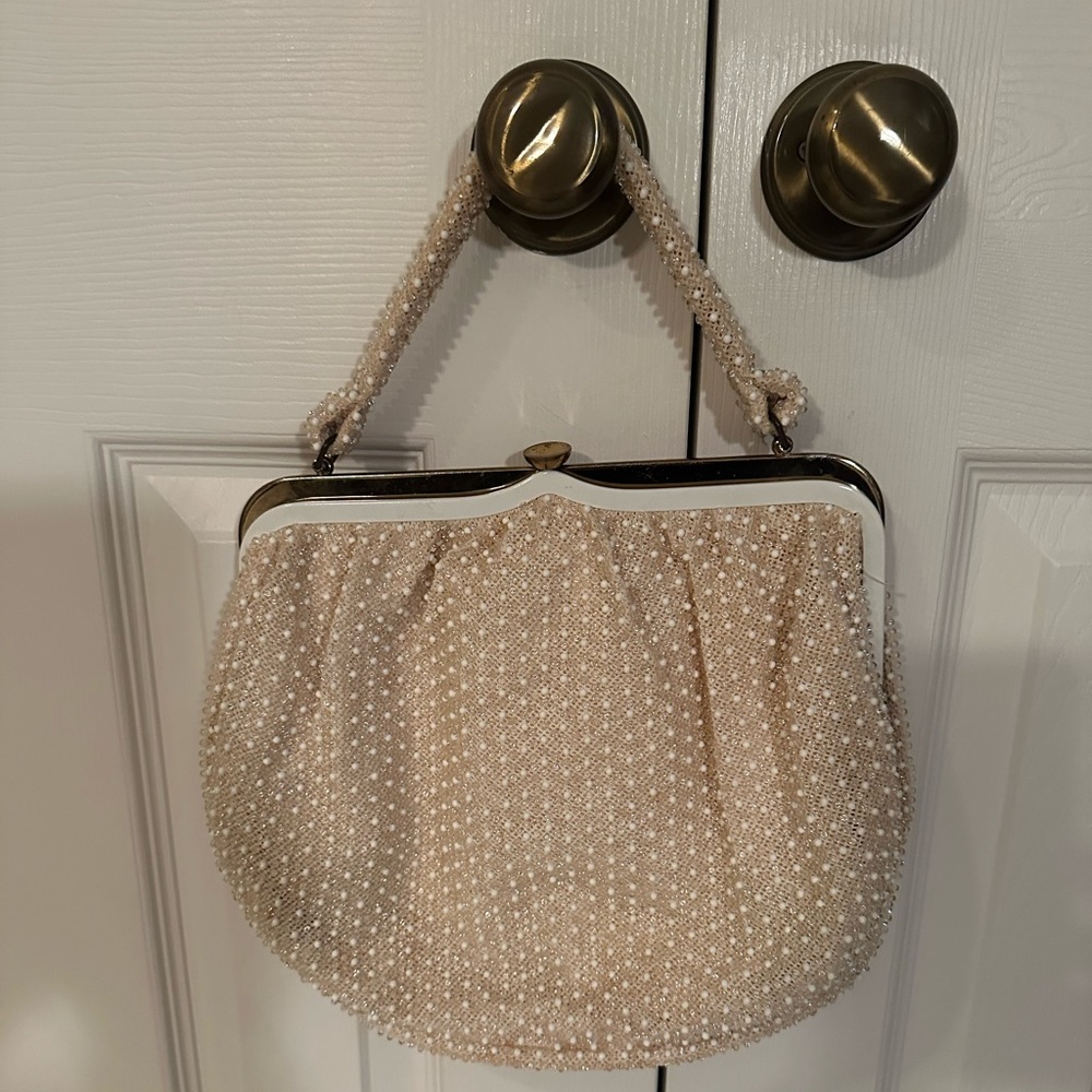 Vintage 1950’s  Lumuned Corde Bead Purse